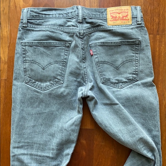 Levi’s 541 Athletic Taper Gray Wash Jeans, 32 x 30 - Picture 6 of 8